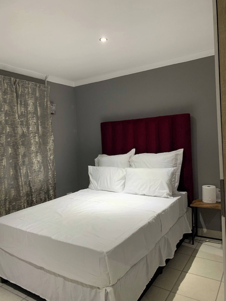 Room in B&B - Beach View, En-suite Bedroom4
