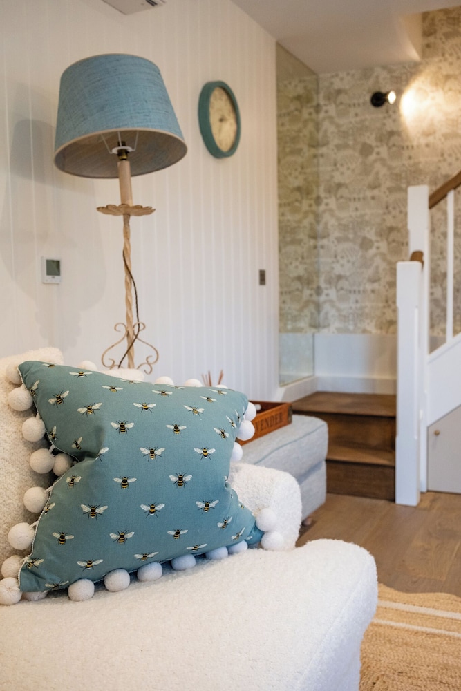 Stunning 6 BB Cottage & Annexe