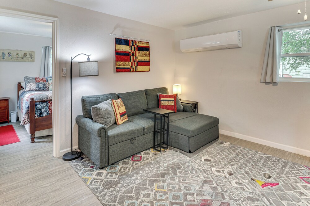 Walk to Enmu: Cozy Casita w/ Pet-friendly Yard