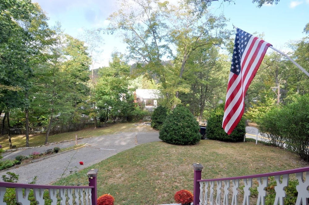Manor at Berkeley Springs - Property Image 7