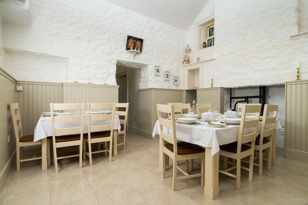 Abhainn Ri Farmhouse B&B view 4