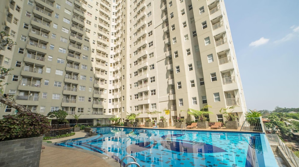 The Metropolitan Manor Studio Apartment At Parahyangan Residence