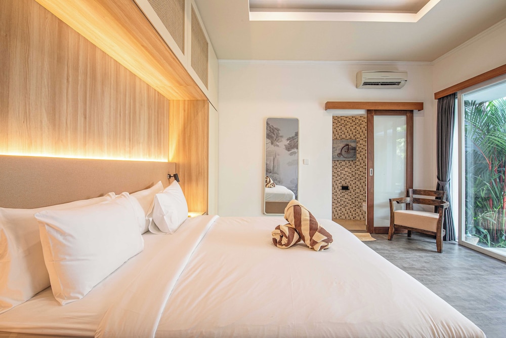 Elegant 3BR Oasis in the Heart of Seminyak