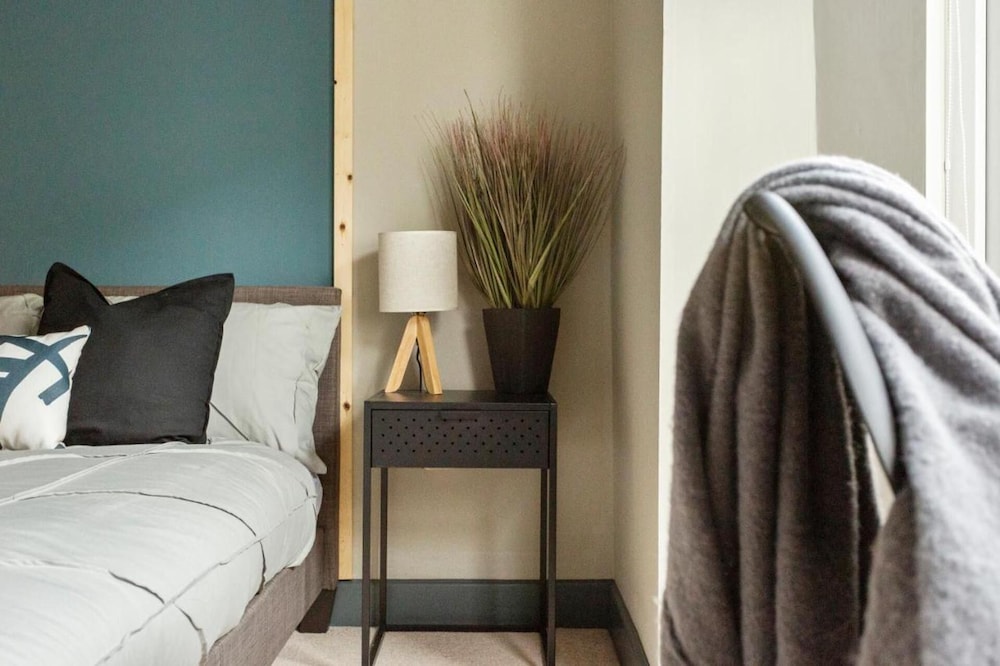 Charming Studio Apartment in Coventry view 4
