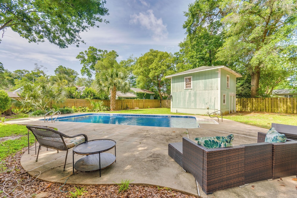 8 Mi to Pensacola Beach: Home w/ Private Pool