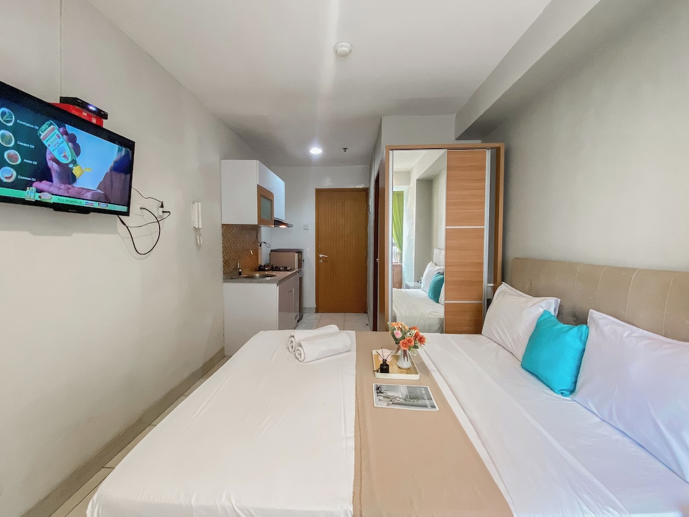 Serene And Nice Studio At Cinere Bellevue Suites Apartment
