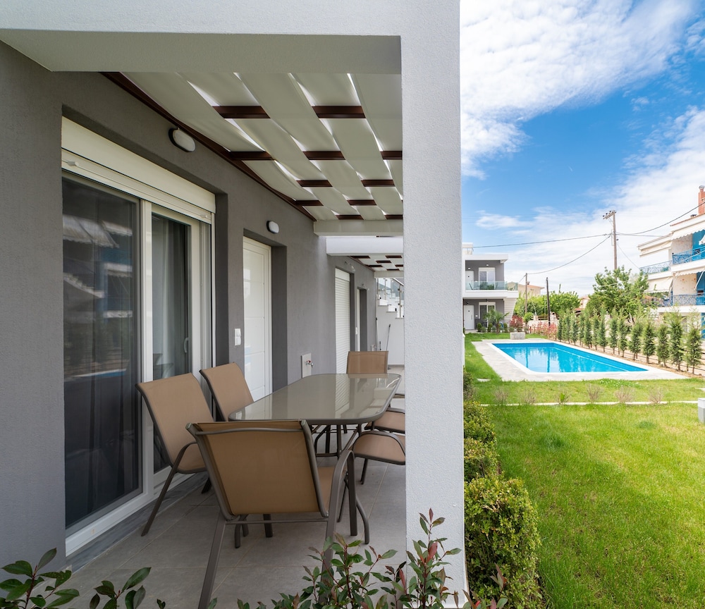 Perla Residential Complex photo 3