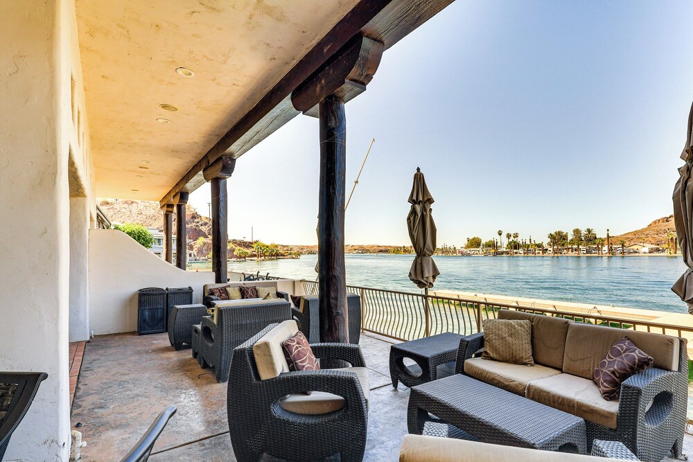 Game Room + Dock: Riverfront Escape in Parker!