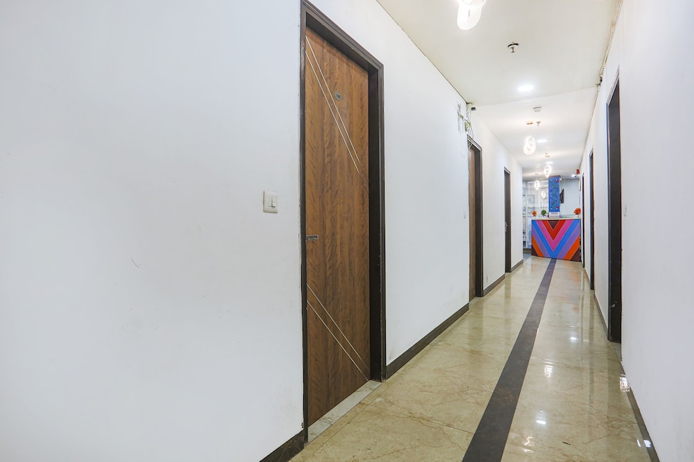 Fabhotel Golden Key