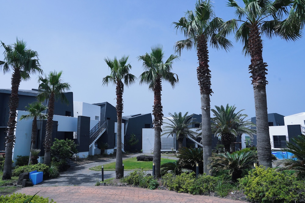 Yegerina Resort
