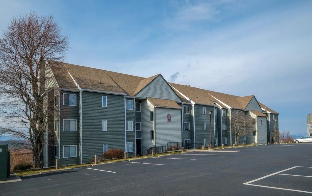Heavenly View 2 Bedroom Condo