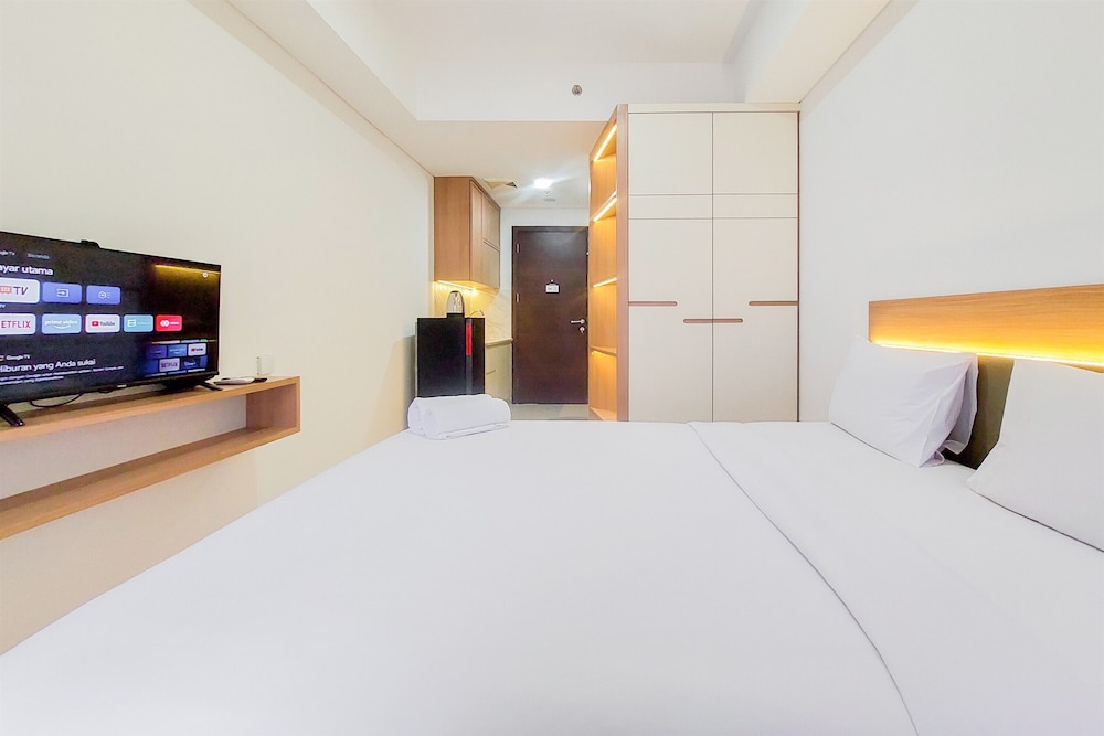 Cozy Living And Nice Studio At Pacific Garden Alam Sutera Apartment
