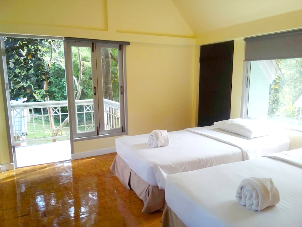 Brookside Valley Resort