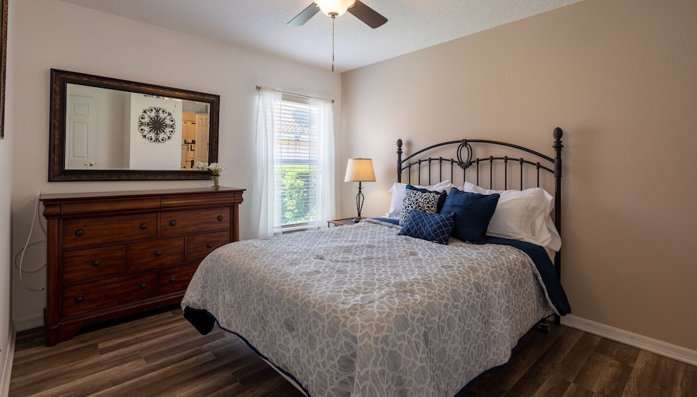 AV340RD 4 Bedroom Charming Villa in Aviana 4 Home