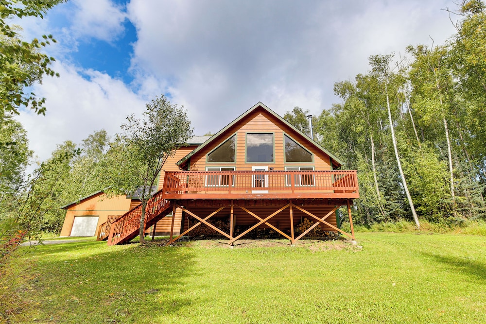 Spacious & Scenic Wasilla Getaway Near Adventures