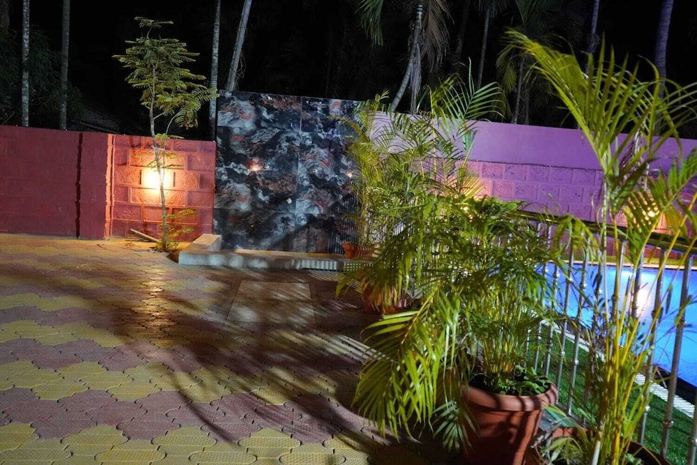 Soham Resort Diveagar