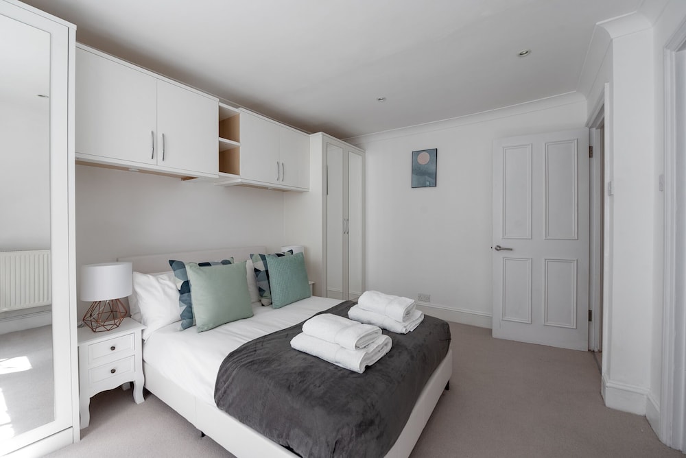 Anderson Street by CAPITAL