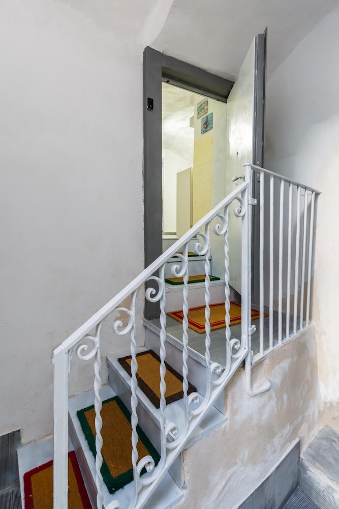 Riviera di Chiaia Studio Apartment