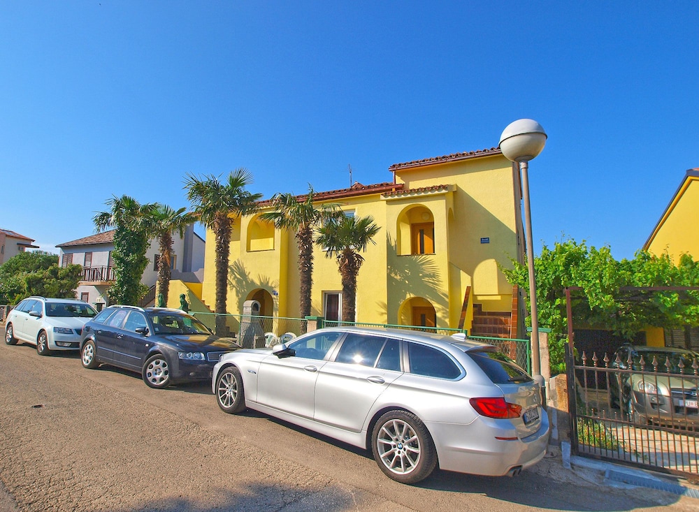 Apartment Gey 671
