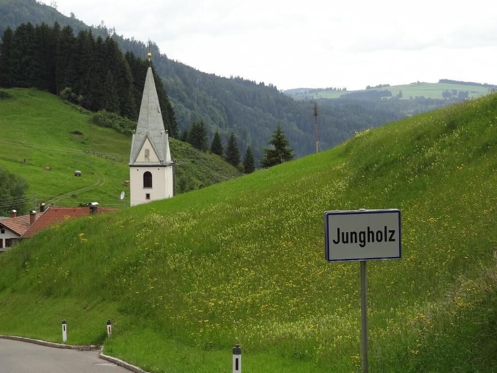 Photo 13