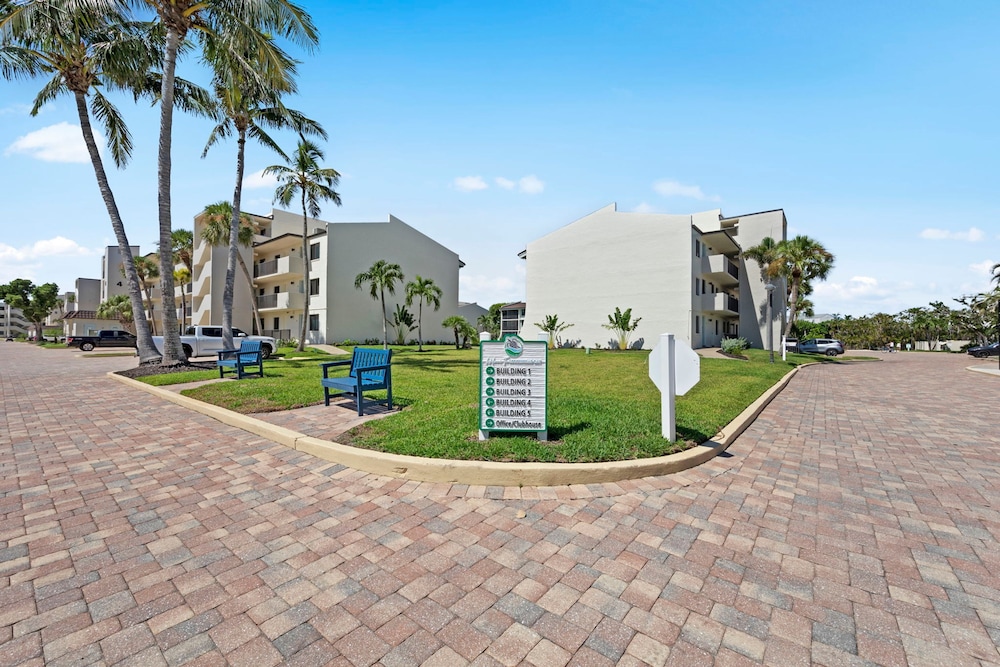 Loggerhead Cay 472 - Beach Front Pet-friendly
