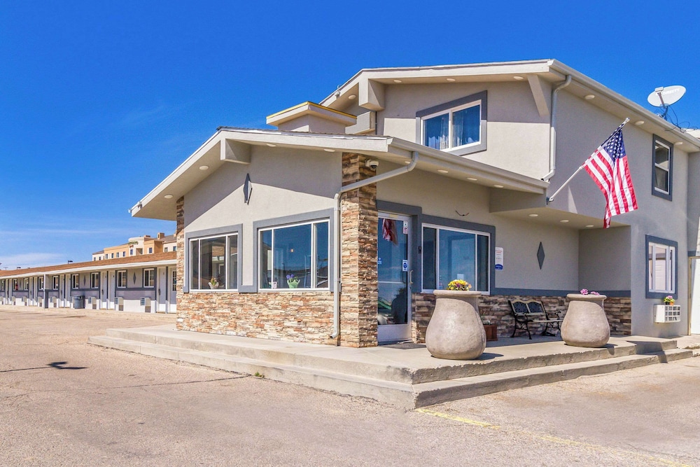 Hotel Rodeway Inn - Image 1