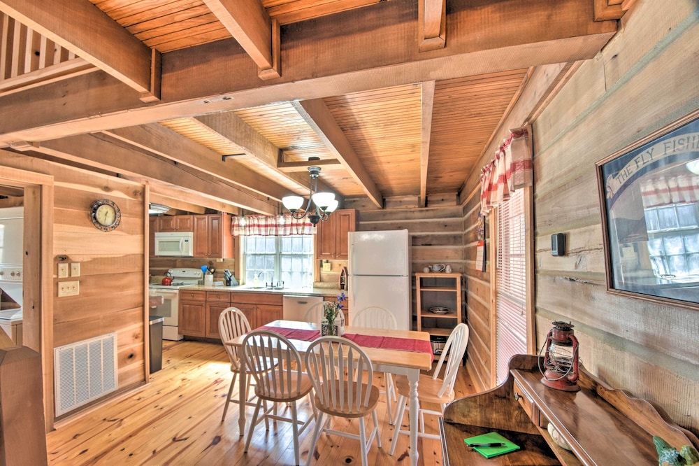 The Lake Place Cabin w/ Golf Cart  Free Kayaks! - Property Image 8