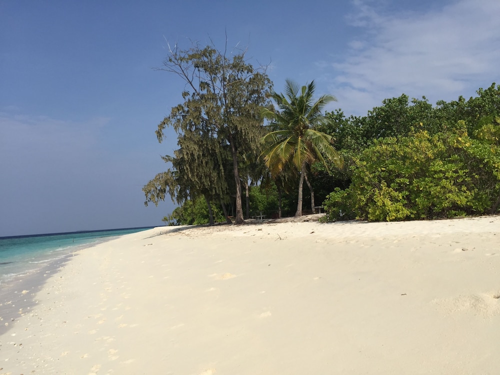 Dhonveli Residence