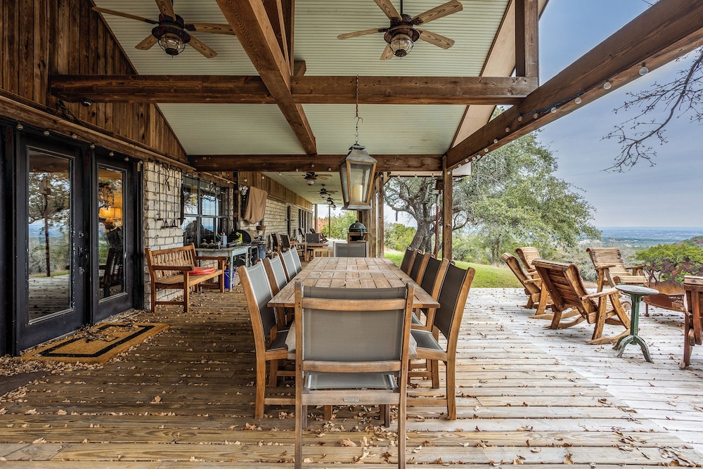 5BR Luxury Home w/ Pool & Wrap-around Porch