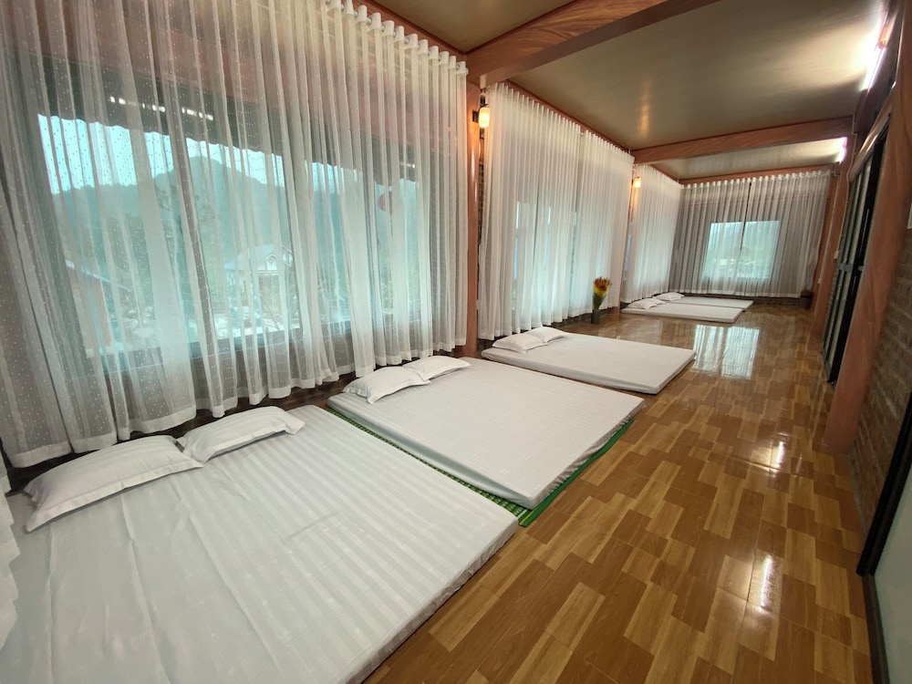 Thung Din Homestay