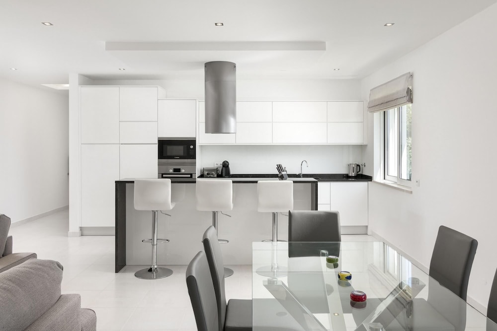 Modern Lagos Beach Apartment by Ideal Homes view 4