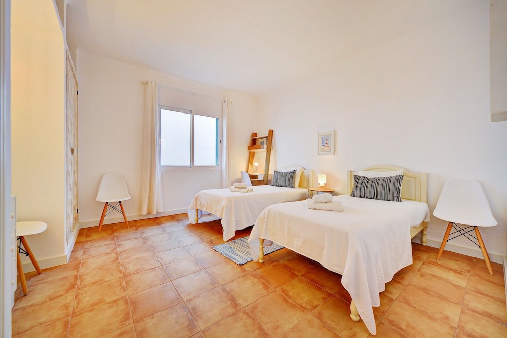 Prainha Calm Retreat in Alvor