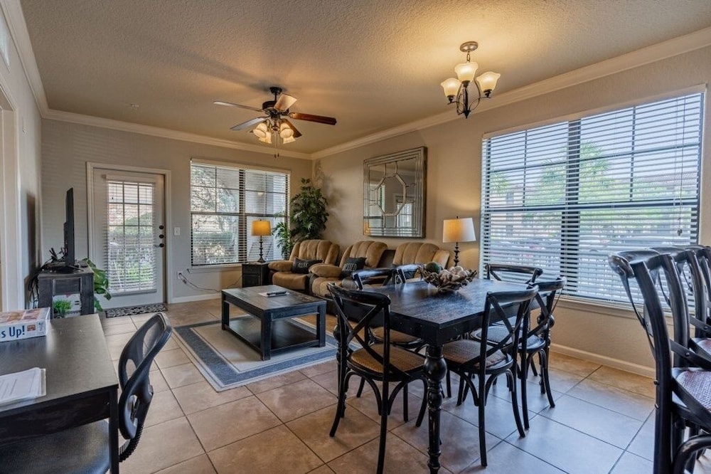 Fl Special!! Beautiful Bella Piazza 3 Bedroom Condo by RedAwning