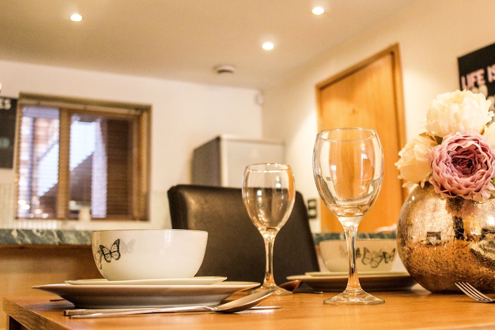 64 The Gardens view 4