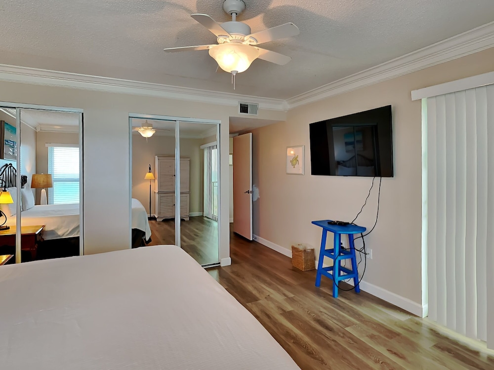 Emerald Isle Fort Walton Beach by Southern Vacation Rentals