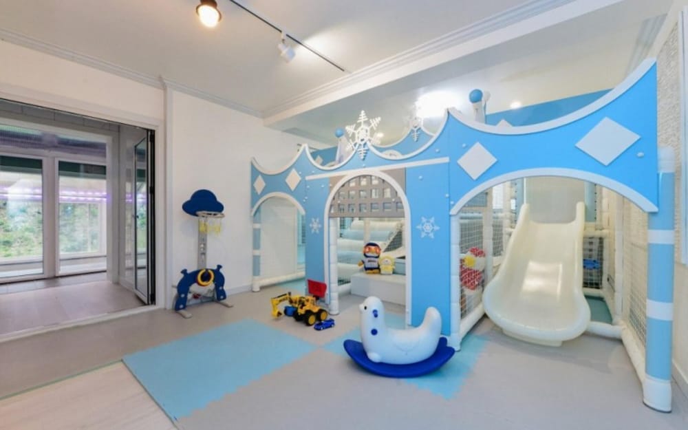 Gapyeong Shinbi Kids Pool Villa