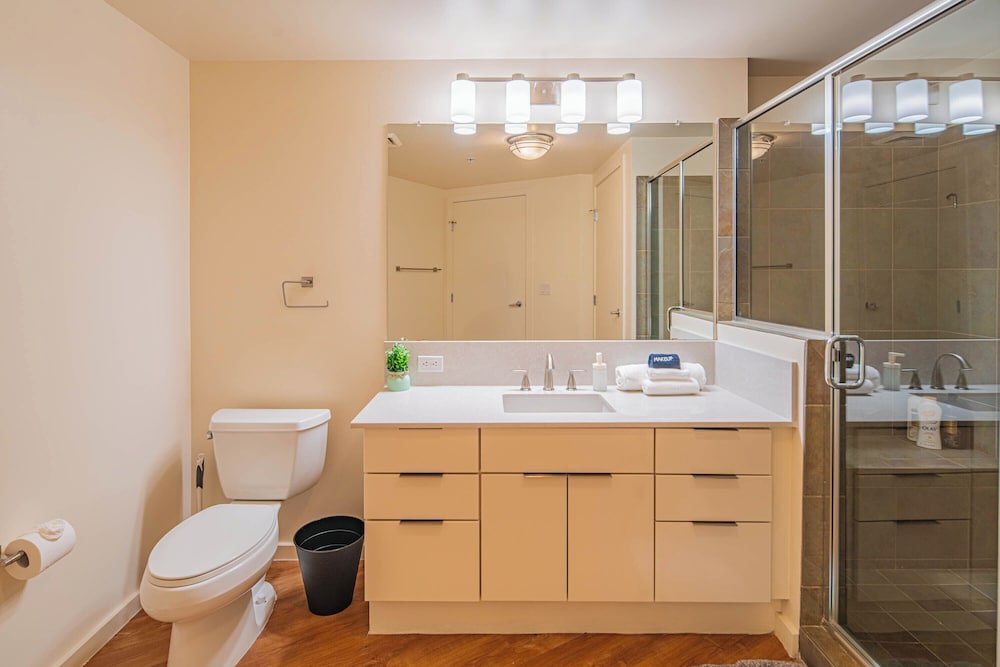 ROVE LIVING/KL - 44 Monroe