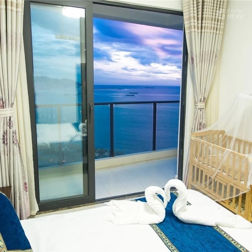 Sanya Sea View Holiday Apartment view 3
