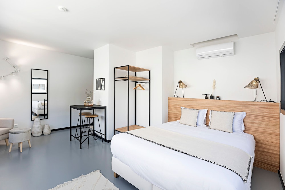 Regras Apartments & Garden A10 by Benefit Collection
