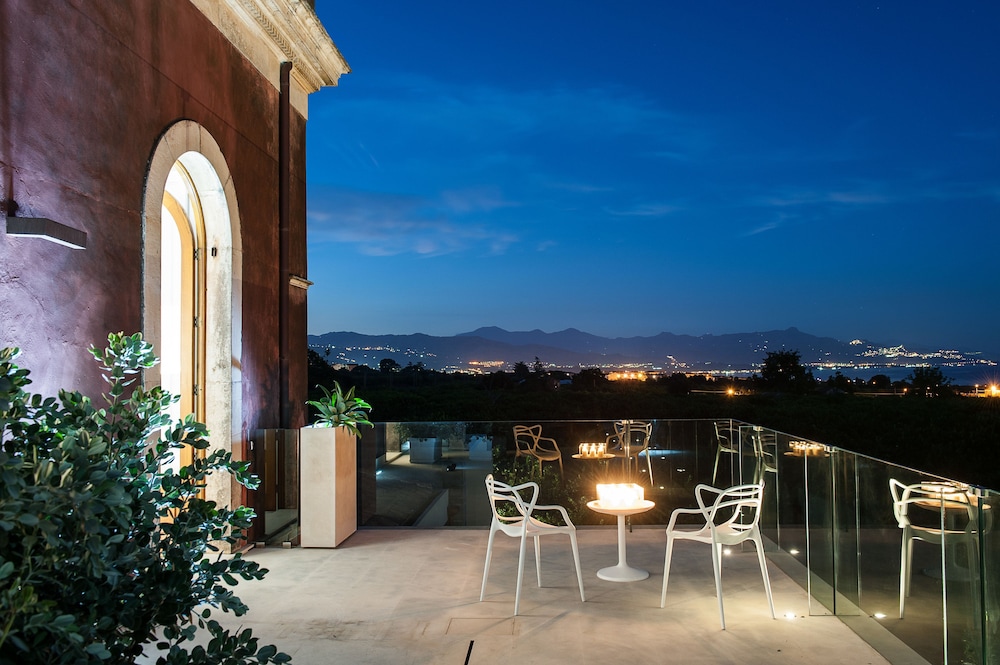 Zash Country Boutique Hotel