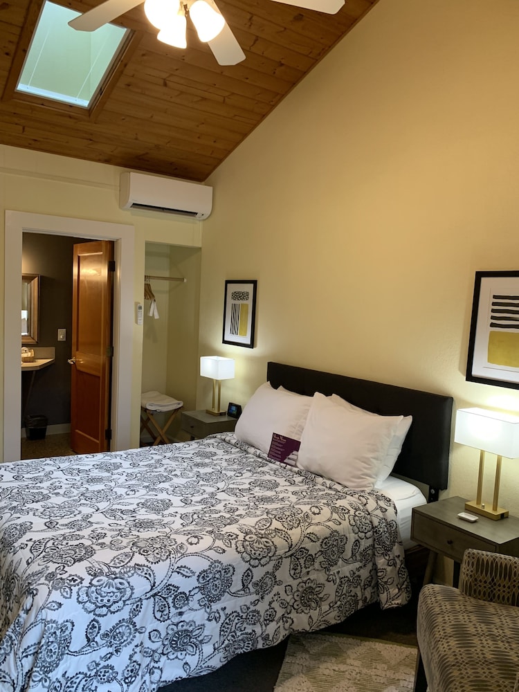 Ashland Vacations - Palm Cottages - Property Image 39