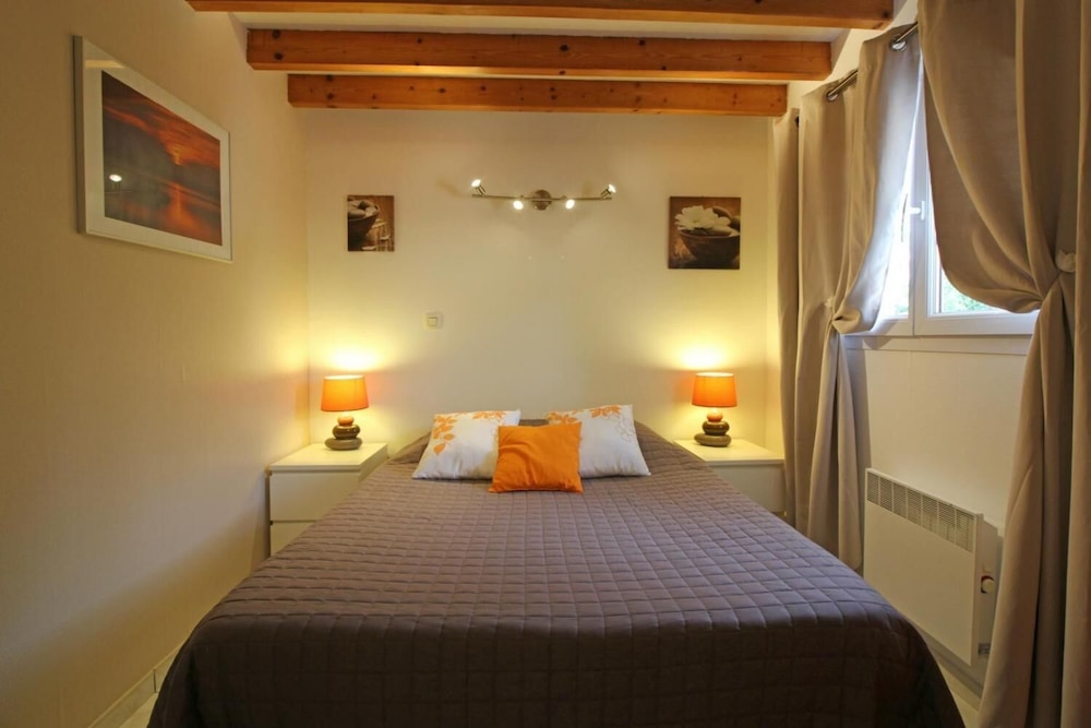 Le Cabassou view 4
