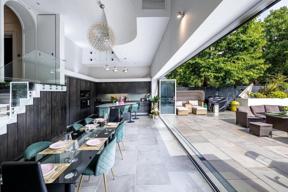outdoor bbq area