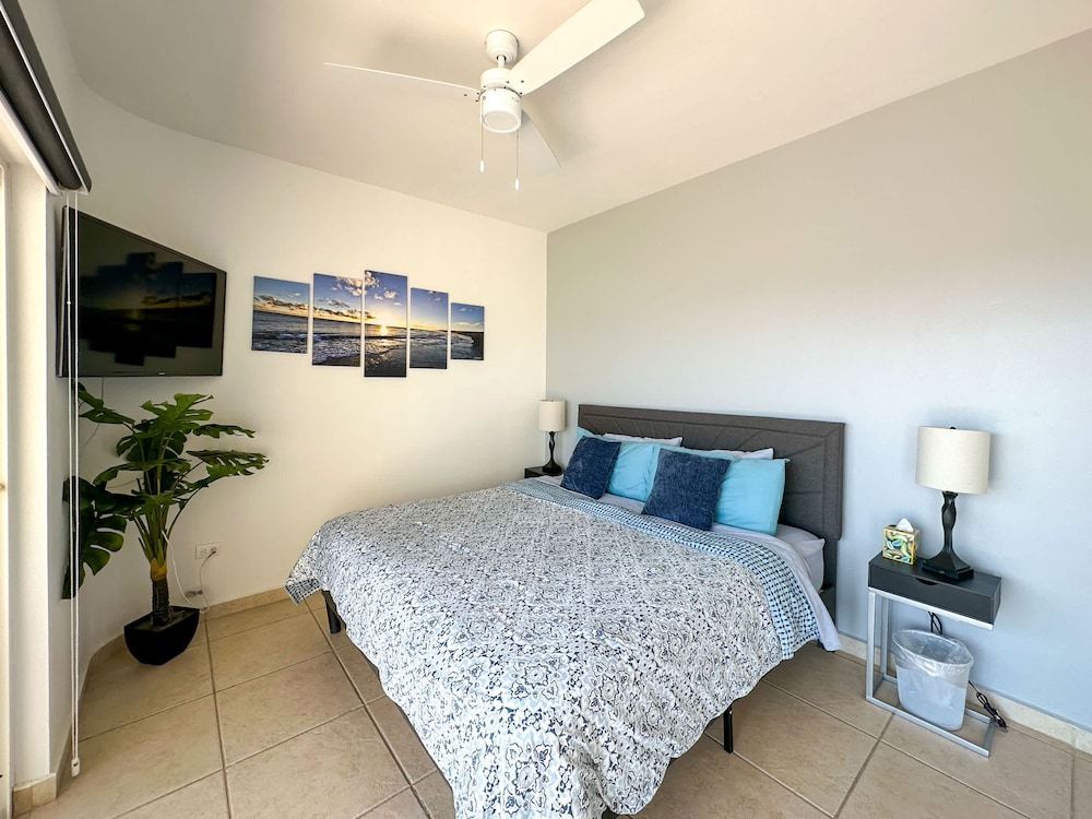 Relaxing Getaway 2BR Condo