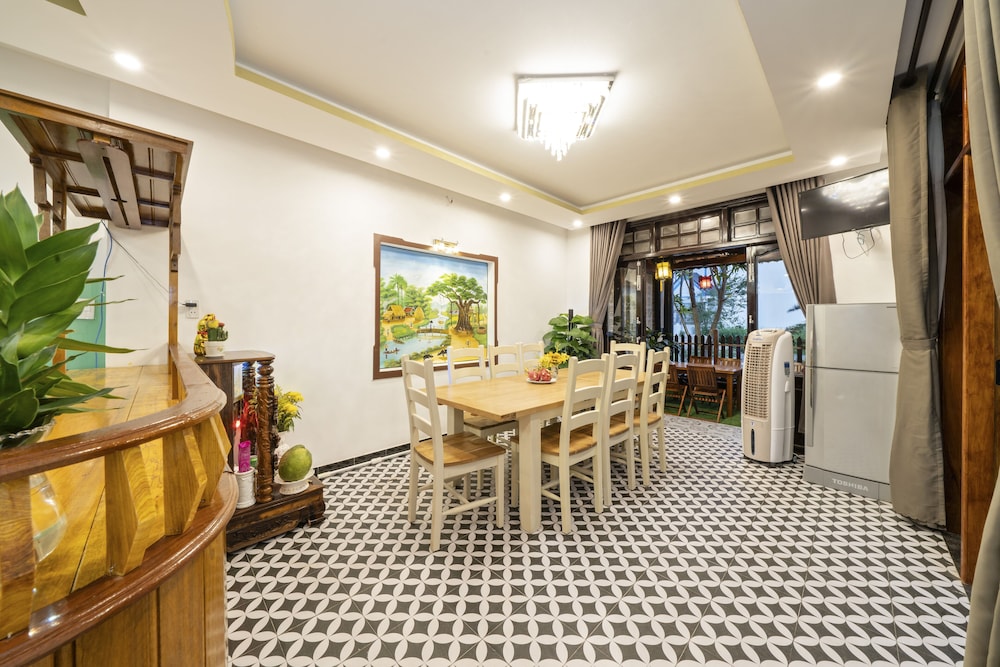 Blue Whale Homestay