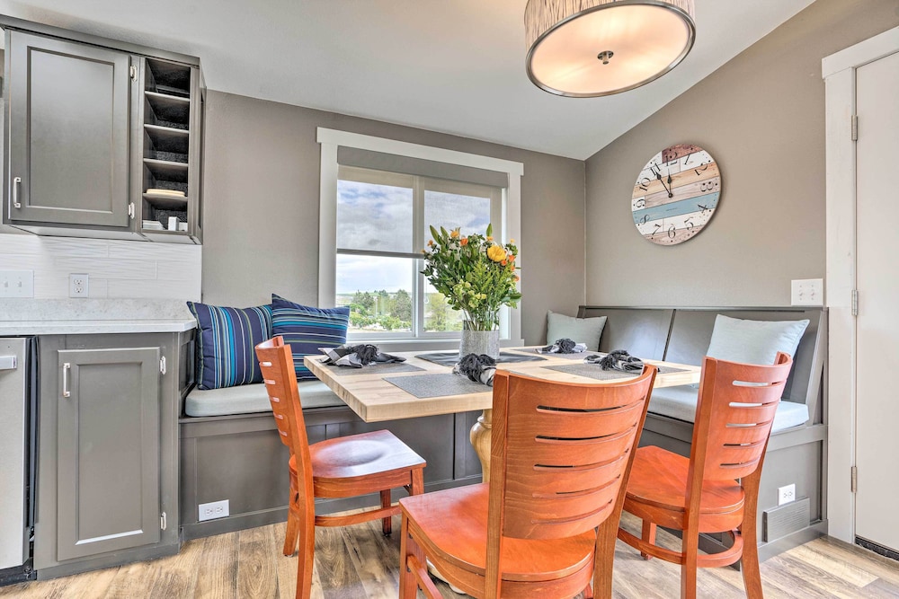 Quincy Home on Lavender Farm w/ River Views! view 4