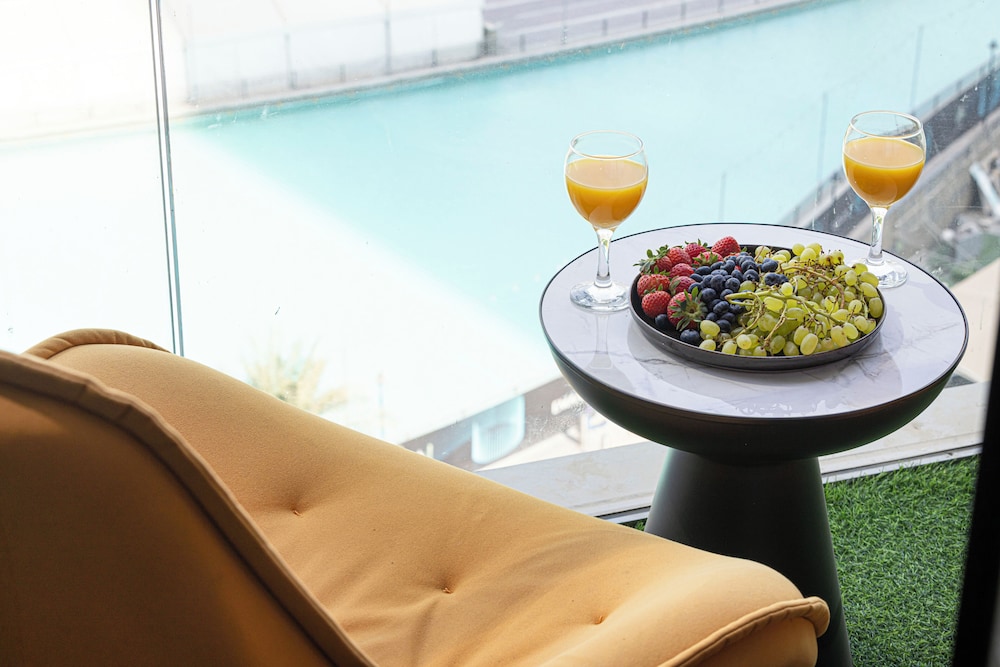 Grande Suites by Hostiva - Burj View