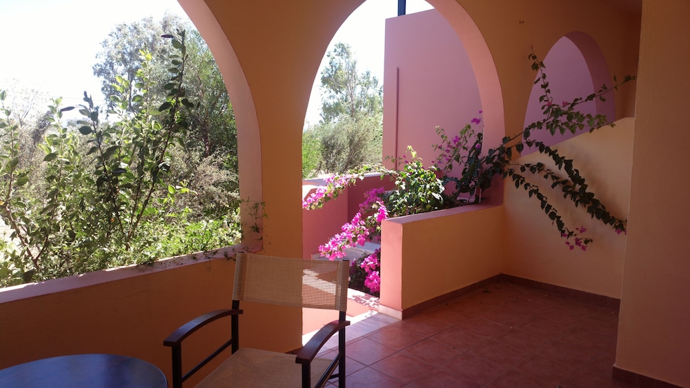 Kallicrates Village