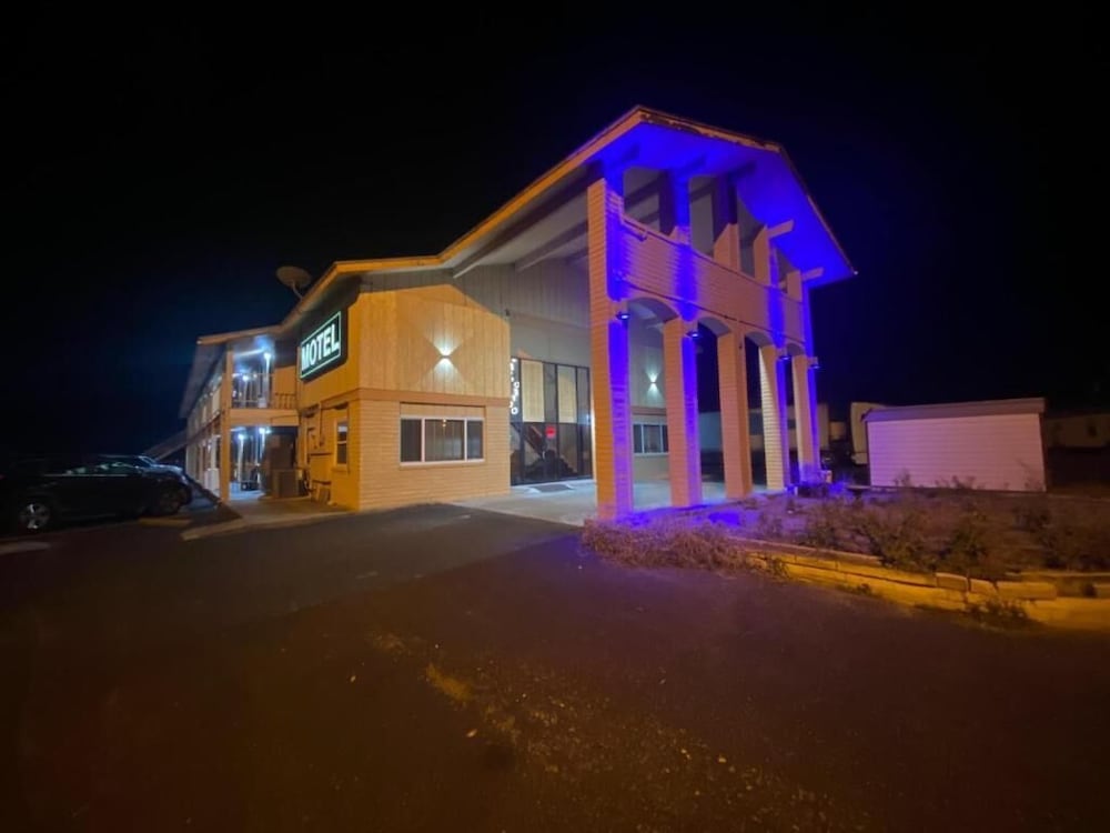 Antler's Inn Motel