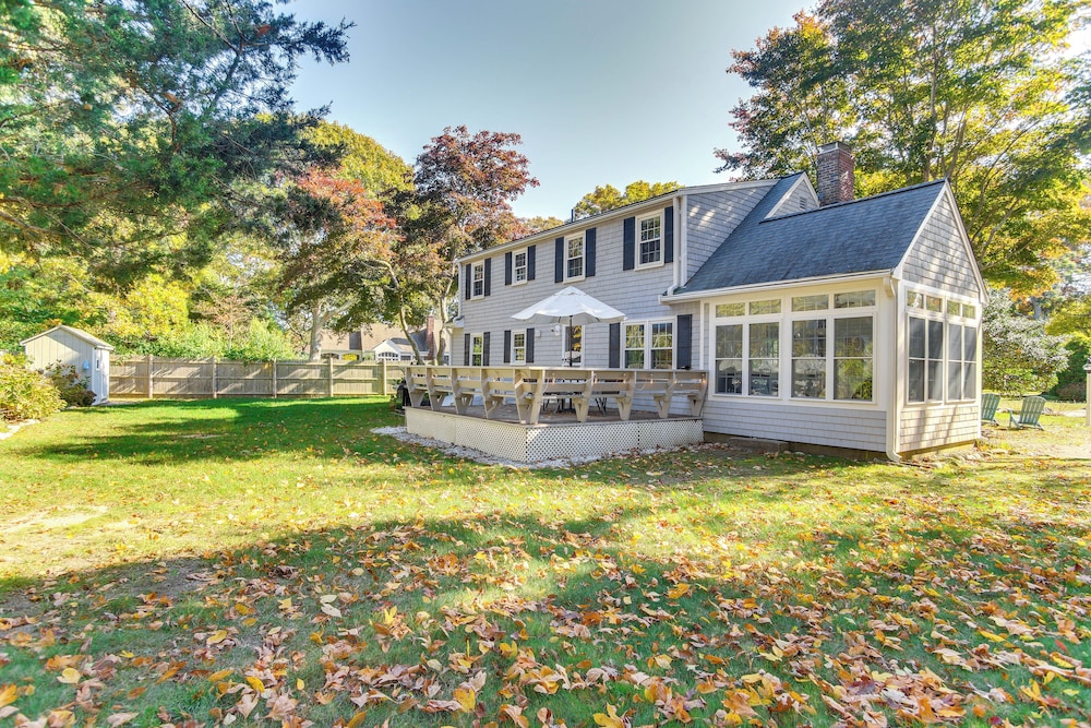 Bike to Private Beach: Cape Cod Escape w/ Sunroom